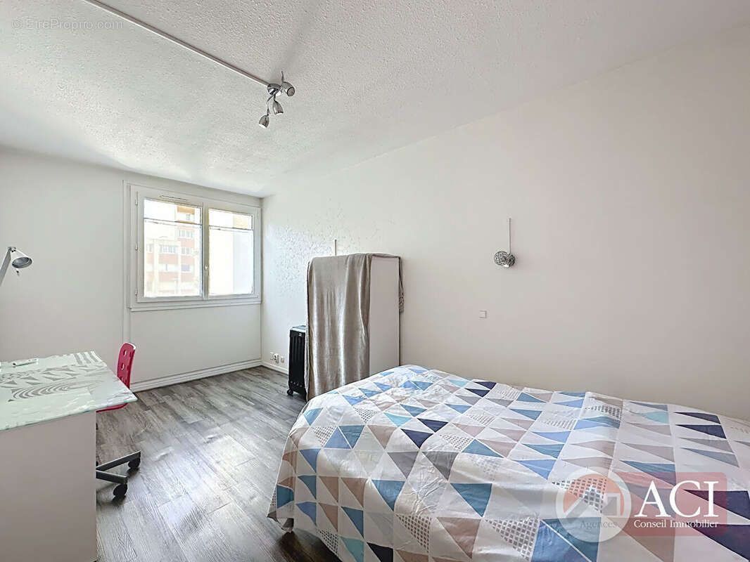 Appartement à EPINAY-SUR-SEINE