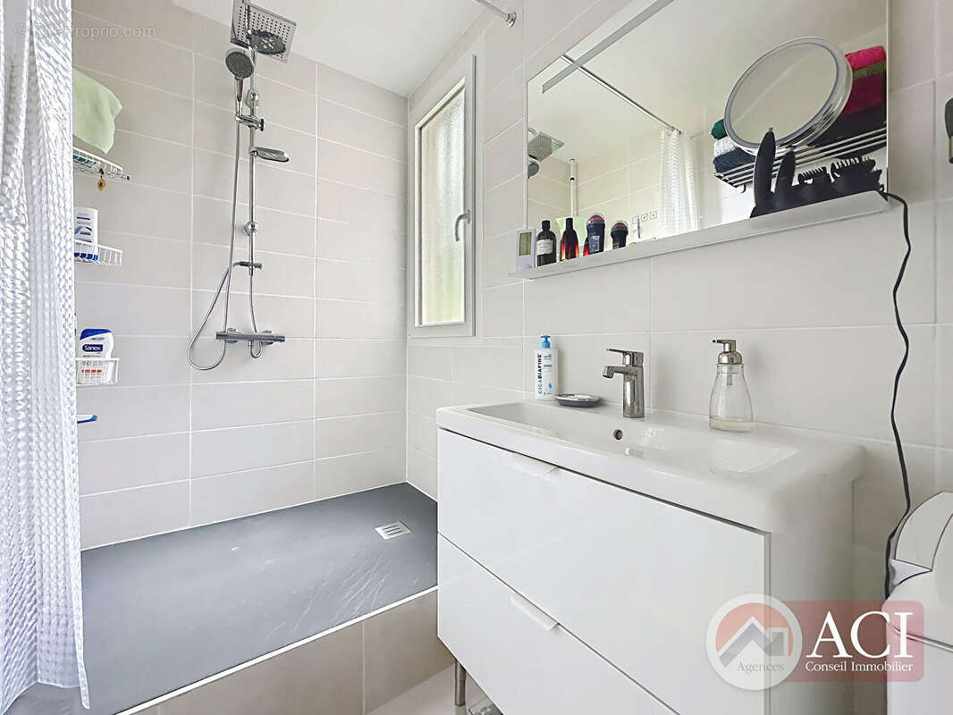 Appartement à EPINAY-SUR-SEINE