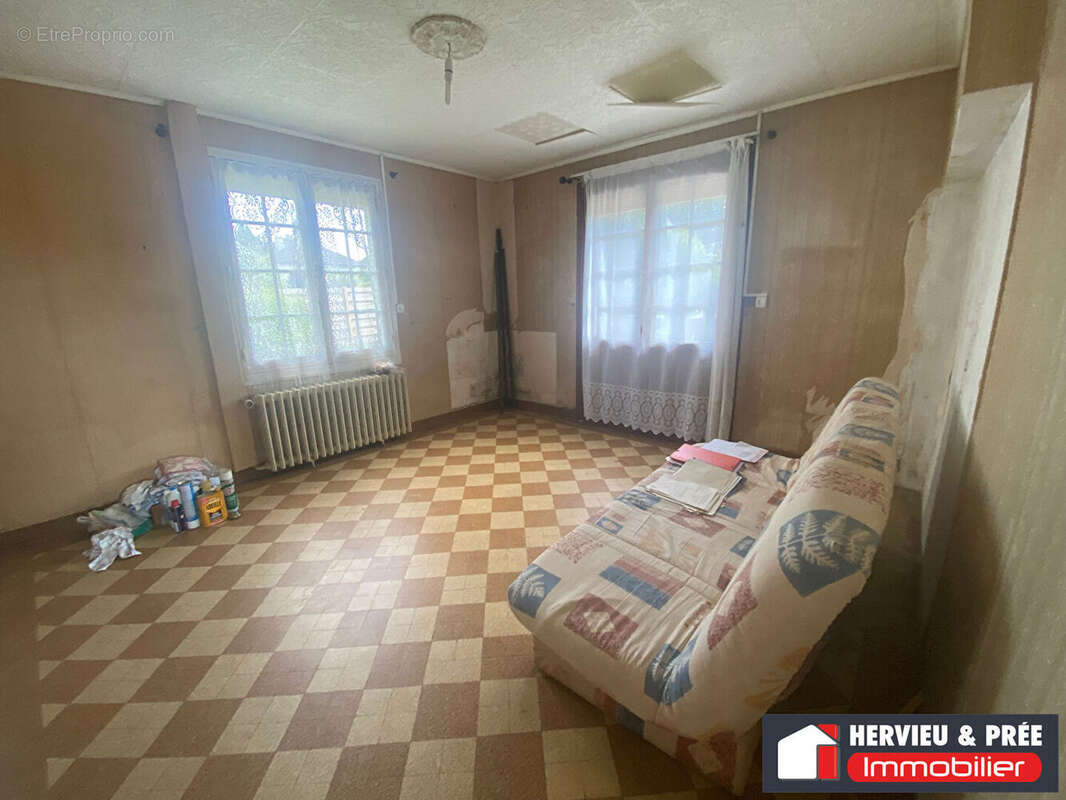 Maison à BIEVILLE-BEUVILLE