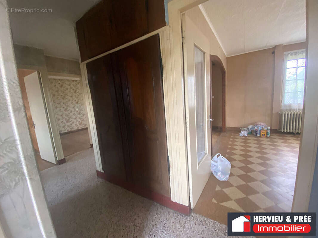 Maison à BIEVILLE-BEUVILLE