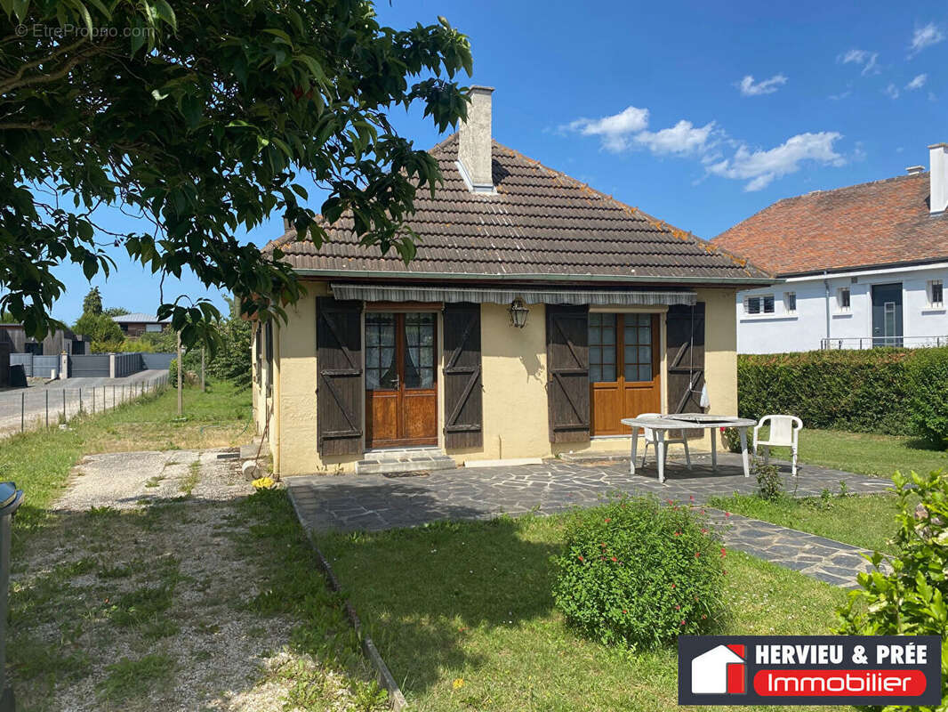 Maison à BIEVILLE-BEUVILLE