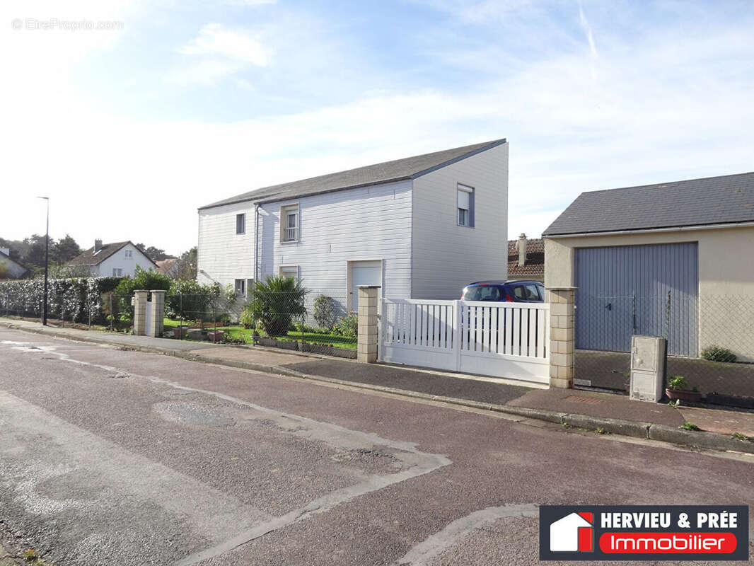 Maison à VER-SUR-MER