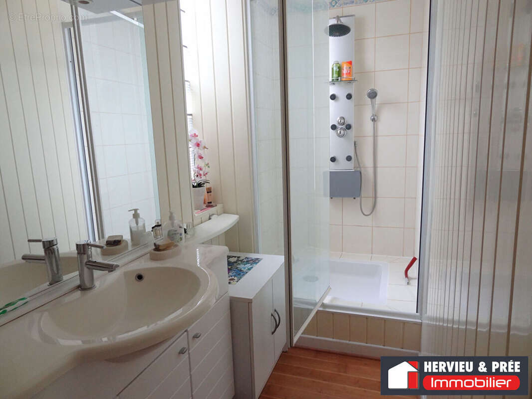 Maison à VER-SUR-MER