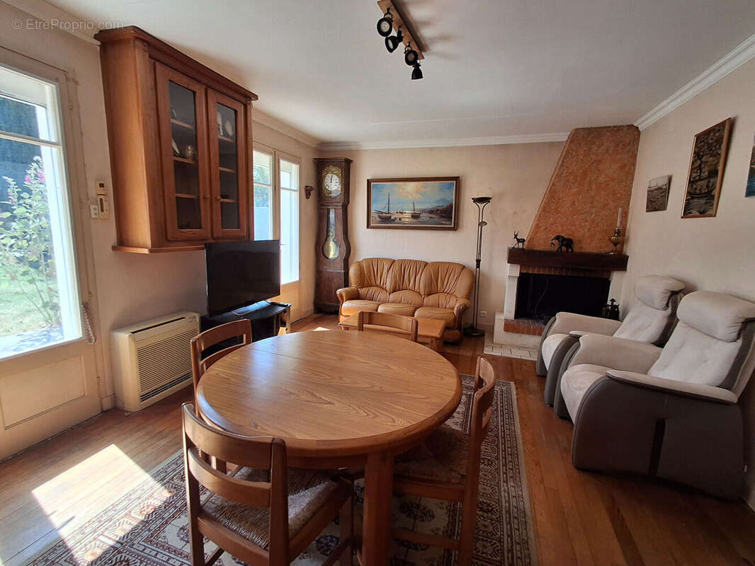 Maison à SAINT-VIVIEN