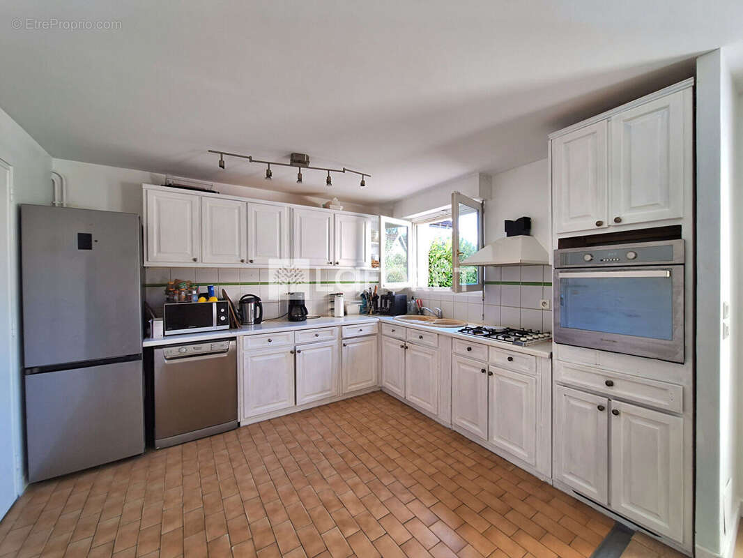 Maison à VERNEUIL-SUR-SEINE