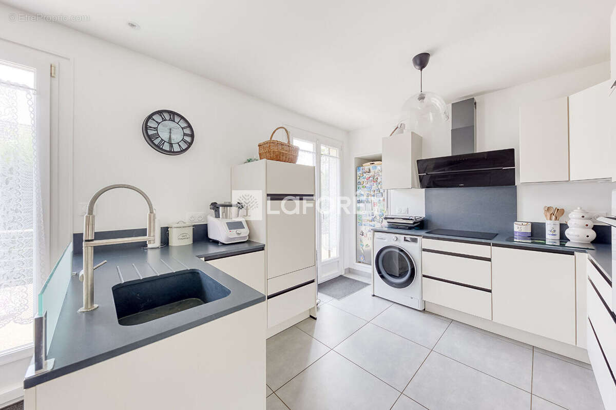 Maison à OZOIR-LA-FERRIERE