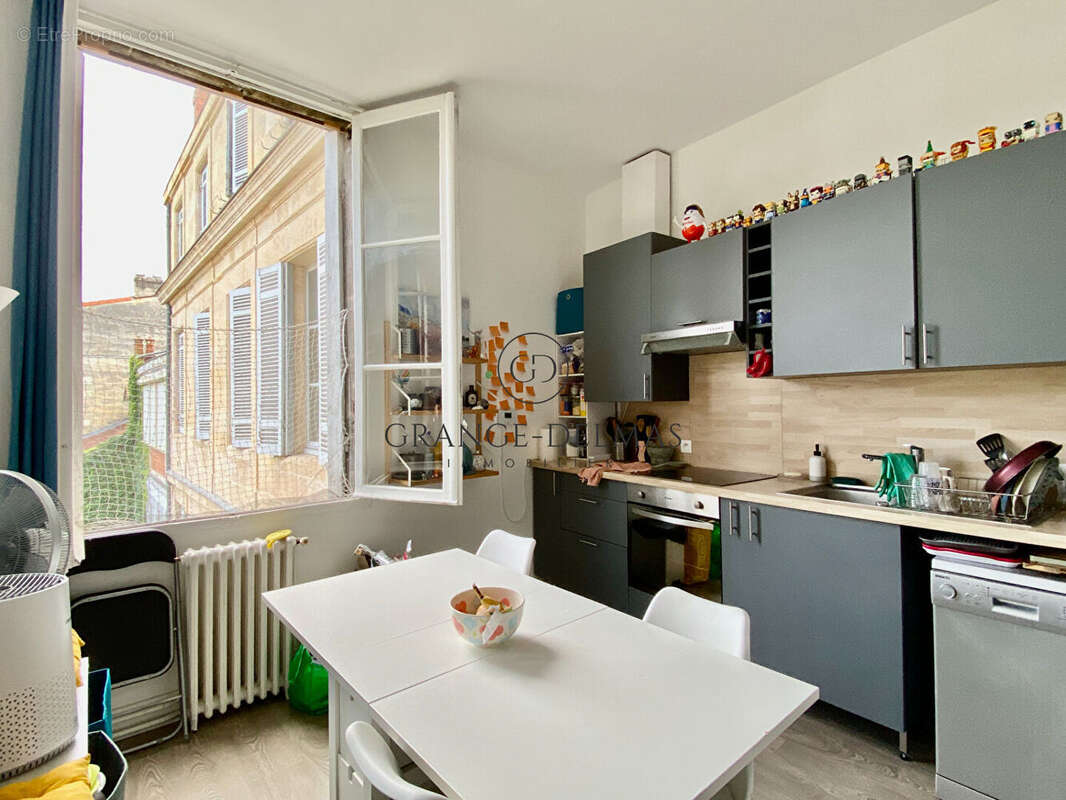 Appartement à BORDEAUX