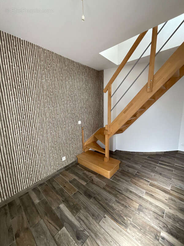 Maison à MAURECOURT