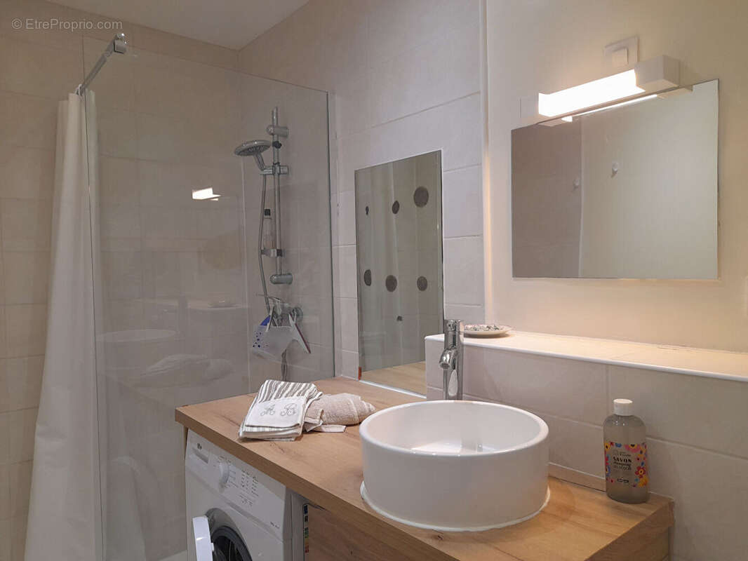 Appartement à LORGUES