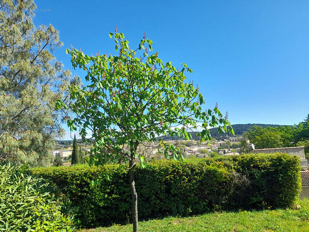 Appartement à LORGUES