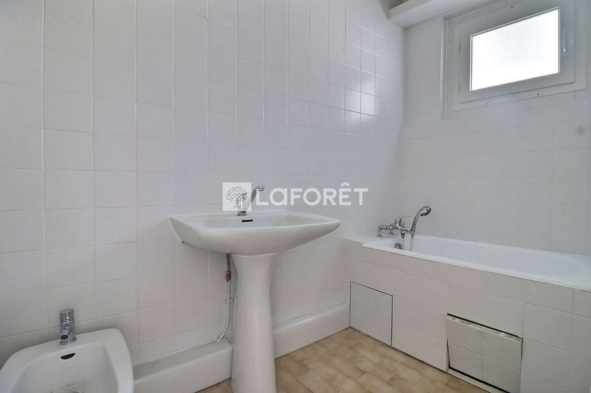 Appartement à SAINT-OUEN