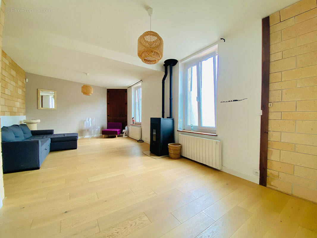 Maison à NEUILLY-EN-THELLE