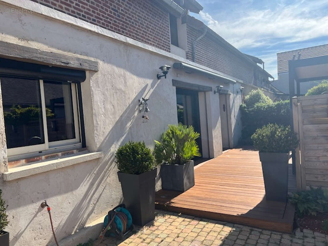 Maison à NEUILLY-EN-THELLE