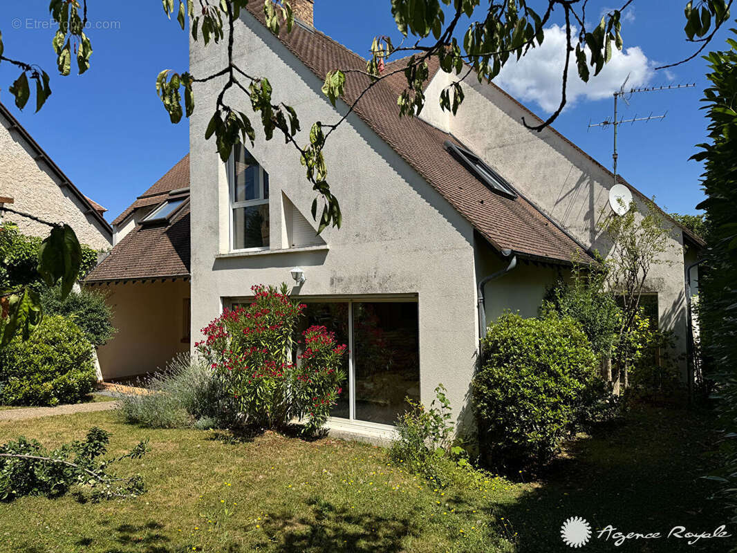 Maison à SAINT-GERMAIN-EN-LAYE