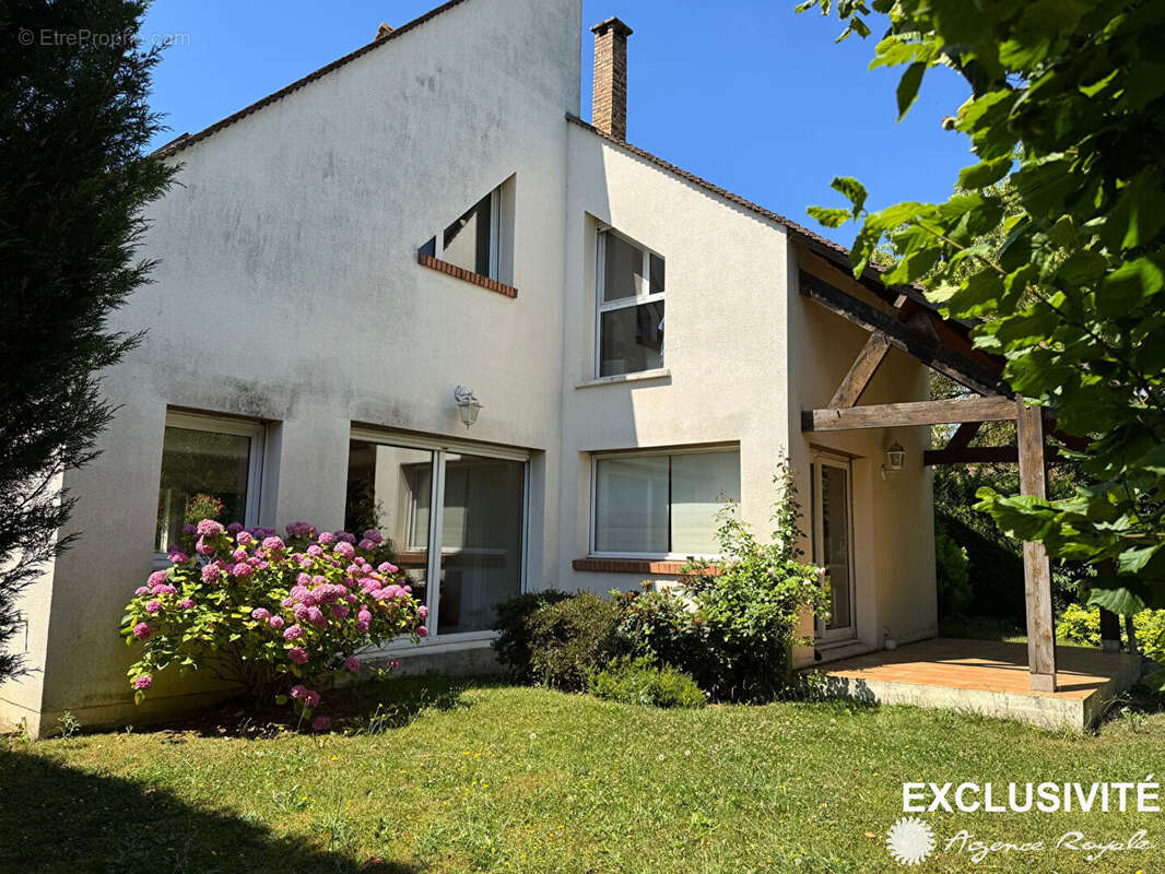 Maison à SAINT-GERMAIN-EN-LAYE