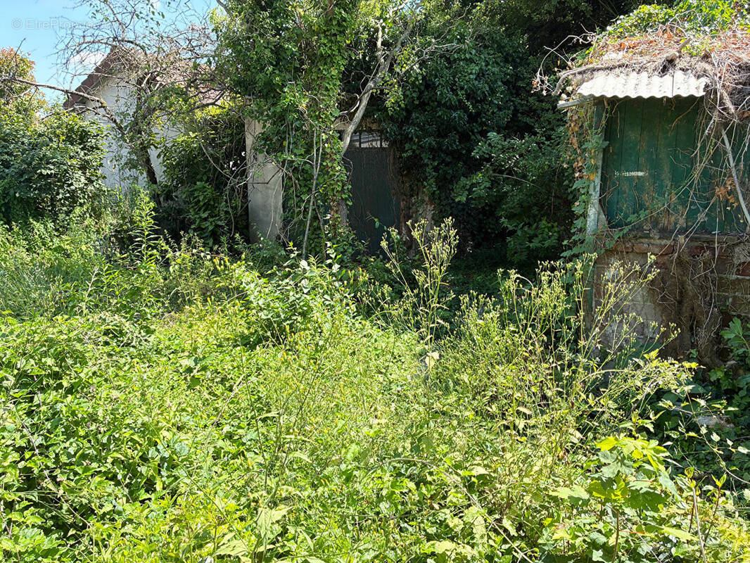 Terrain à MONTMORENCY