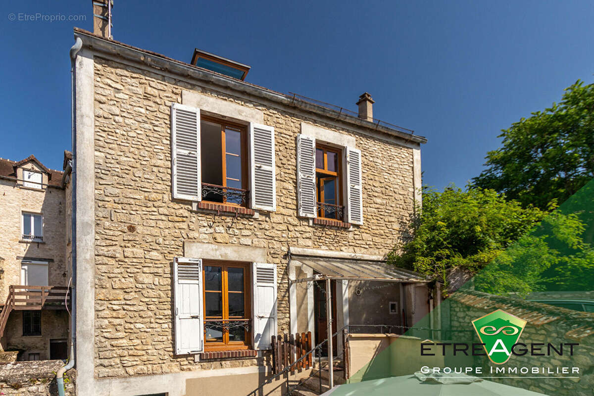 Maison à FONTENAY-SAINT-PERE