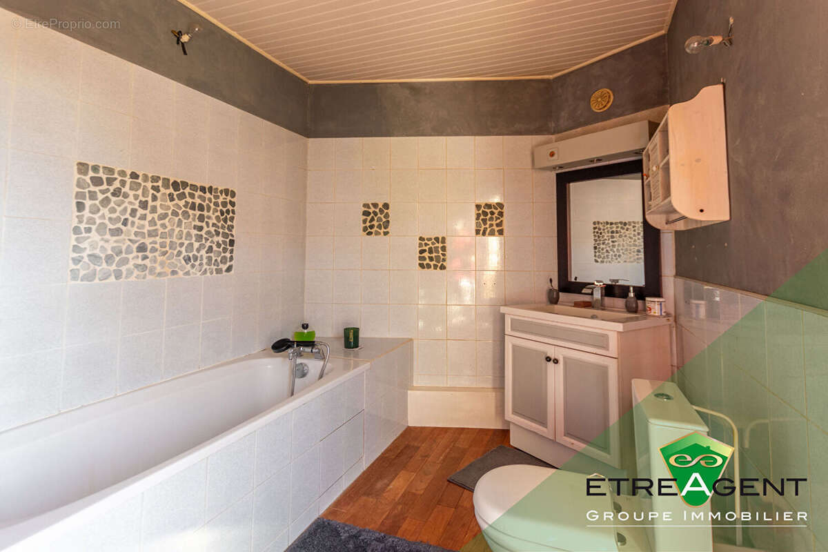 Maison à FONTENAY-SAINT-PERE