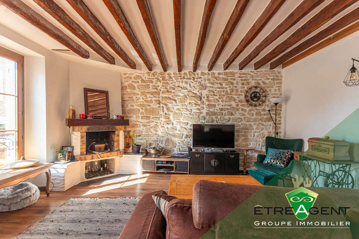 Maison à FONTENAY-SAINT-PERE