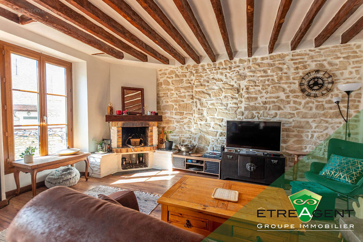 Maison à FONTENAY-SAINT-PERE