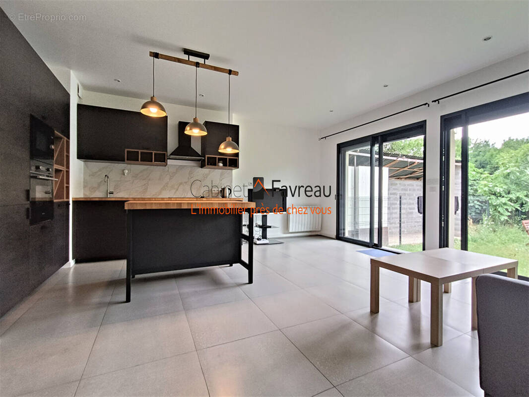 Maison à VITRY-SUR-SEINE