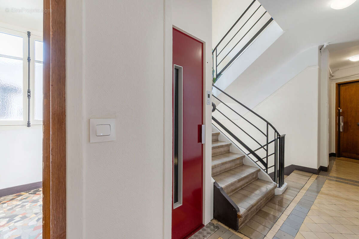 Appartement à PARIS-19E