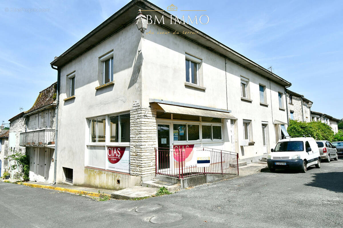 Appartement à SIGOULES