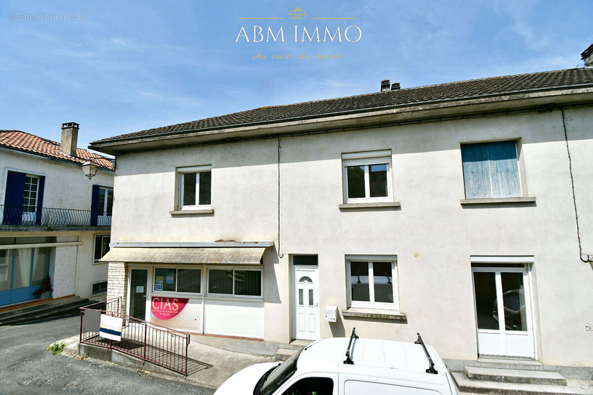 Appartement à SIGOULES