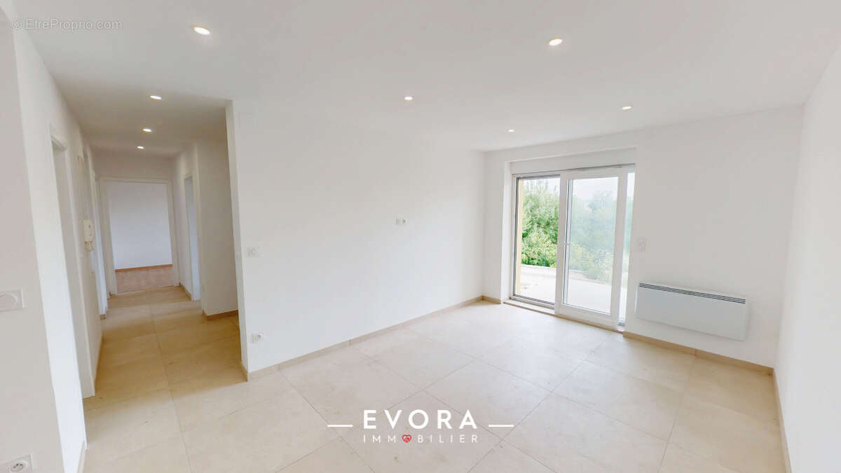 Appartement à VITRY-SUR-ORNE