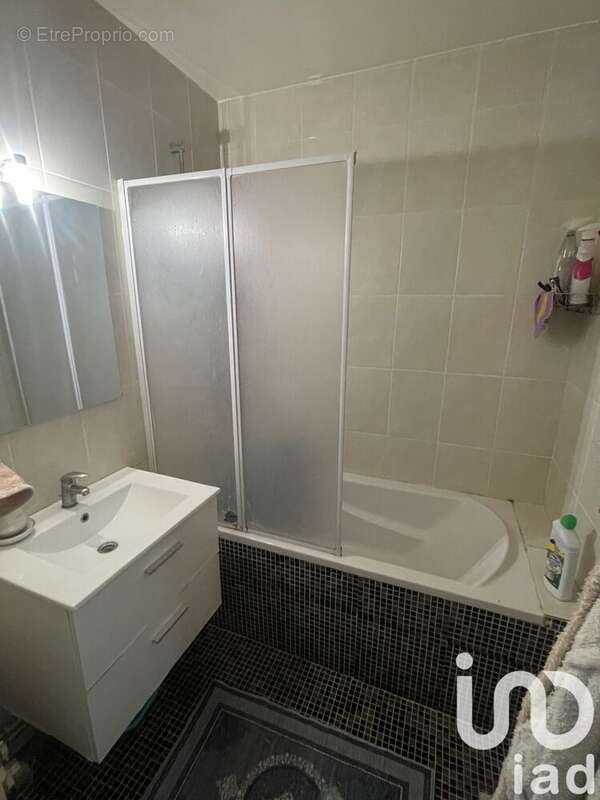 Photo 6 - Appartement à RIS-ORANGIS