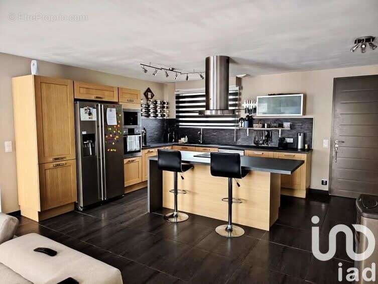 Photo 2 - Maison à SAUGON