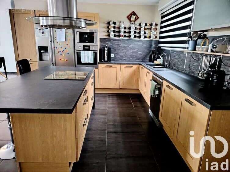 Photo 3 - Maison à SAUGON