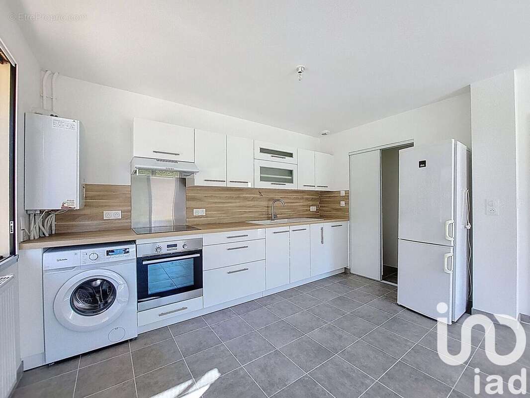 Photo 2 - Appartement à BUCHY