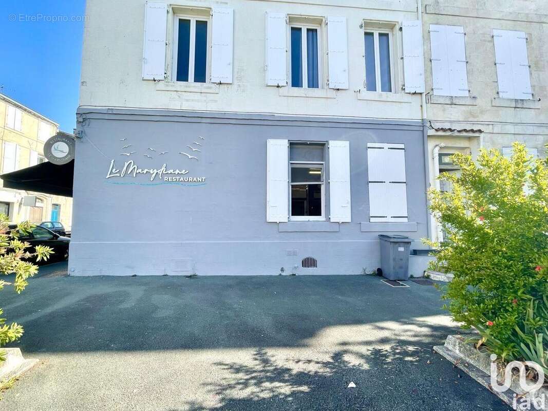 Photo 2 - Commerce à ROCHEFORT