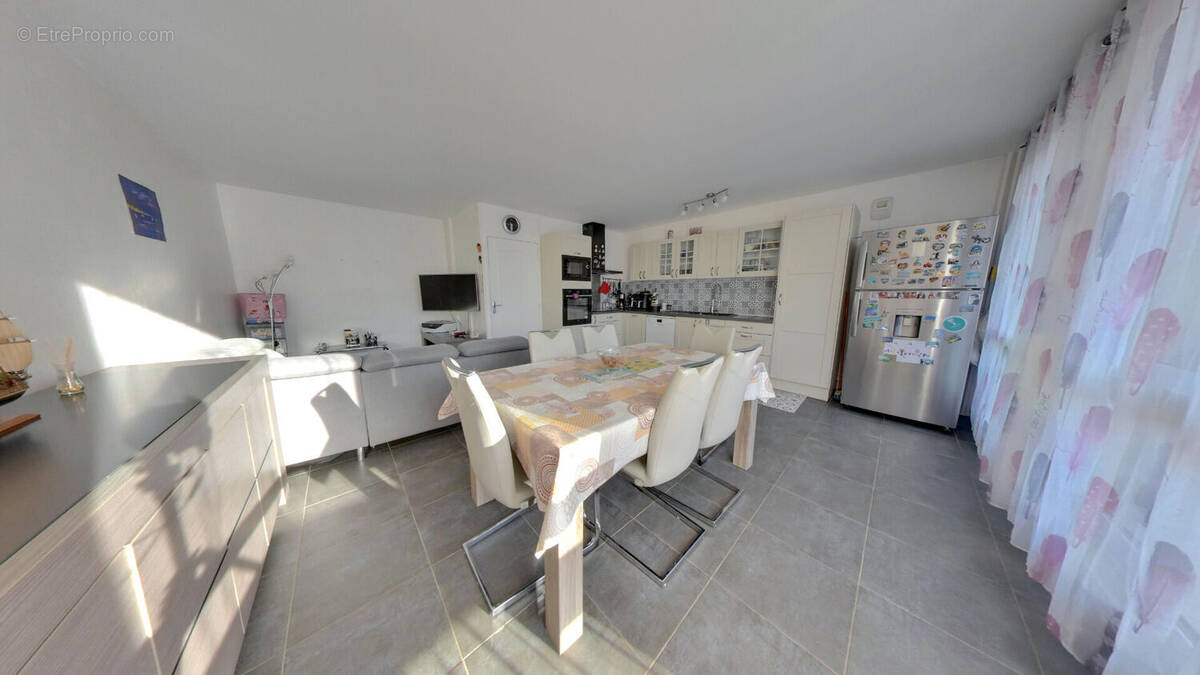 Appartement à ROISSY-EN-BRIE