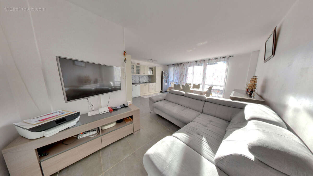 Appartement à ROISSY-EN-BRIE