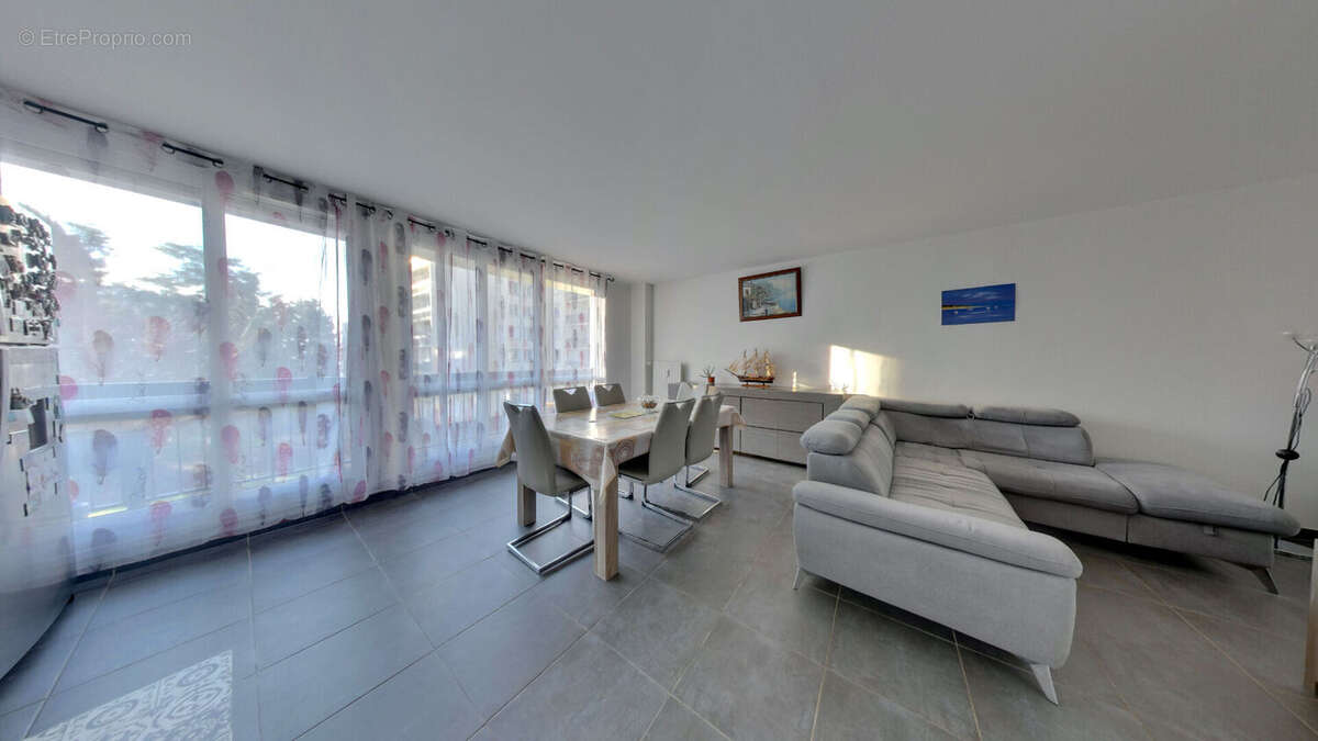 Appartement à ROISSY-EN-BRIE