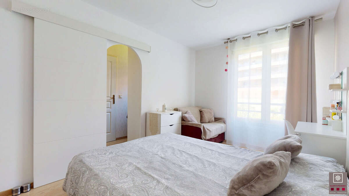 Appartement à LYON-8E