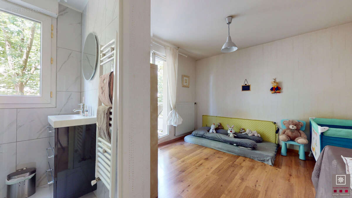 Appartement à LYON-8E