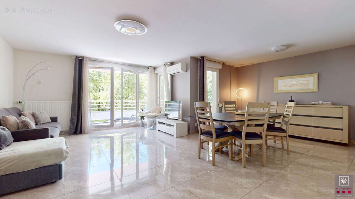 Appartement à LYON-8E