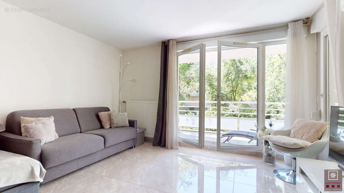 Appartement à LYON-8E