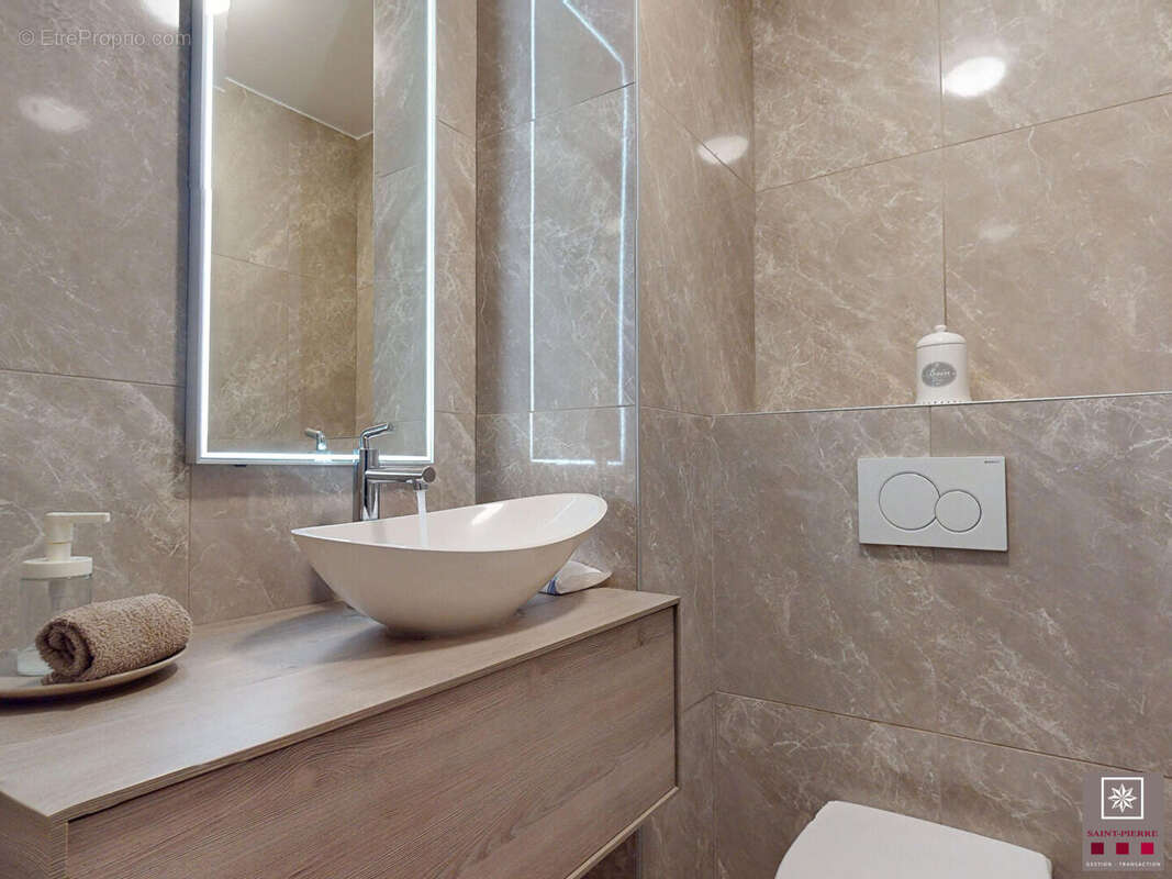 Appartement à LYON-8E