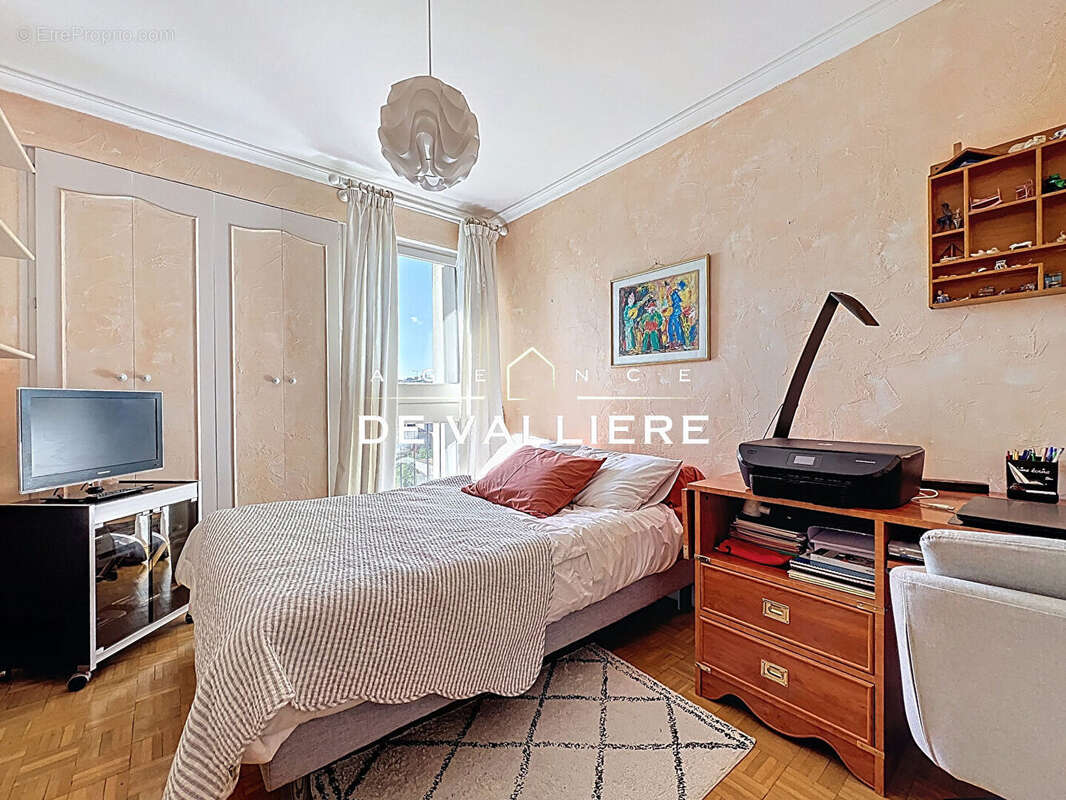 Appartement à NANTERRE