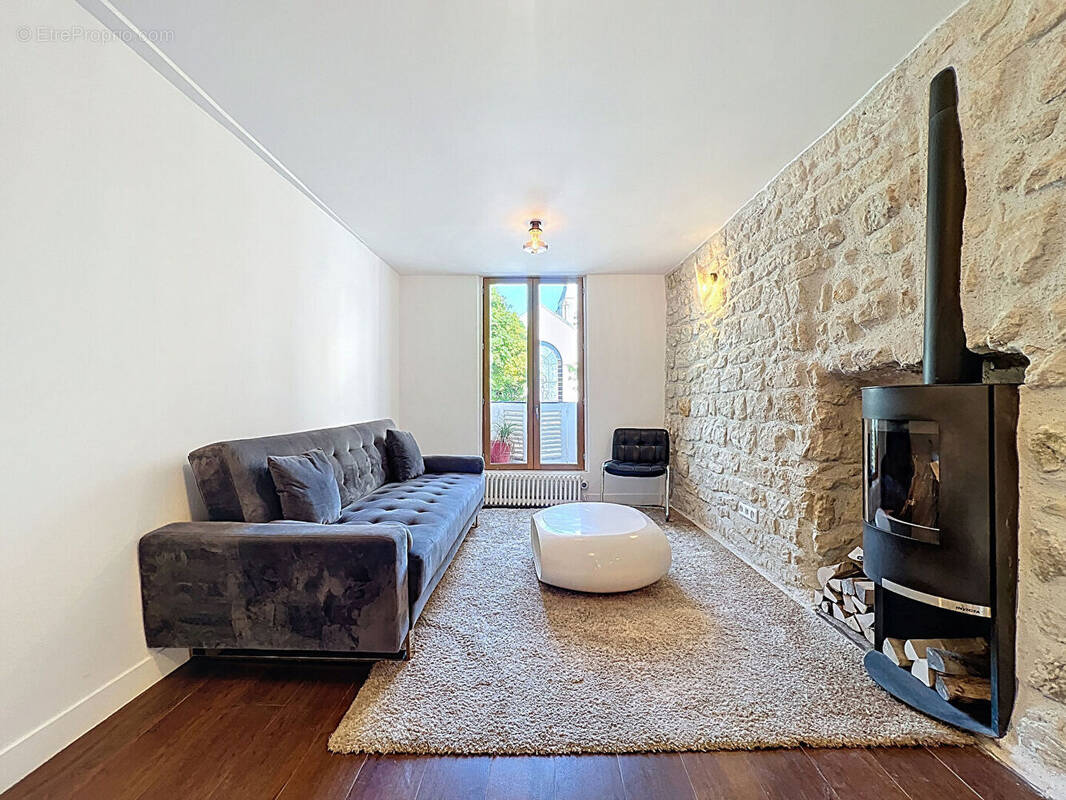 Appartement à NANTERRE