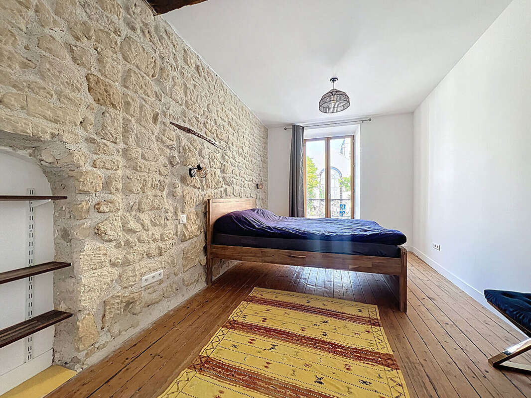 Appartement à NANTERRE