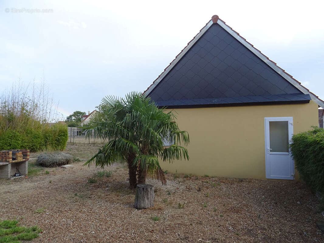 Maison à COURVILLE-SUR-EURE