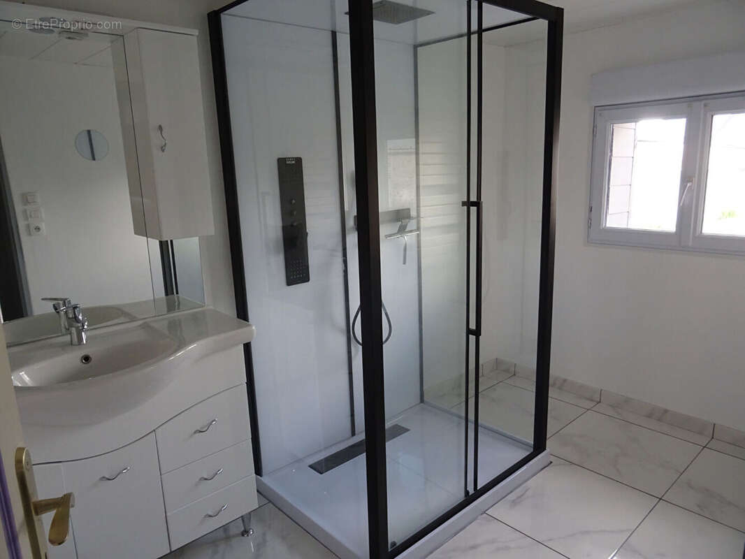 Maison à COURVILLE-SUR-EURE