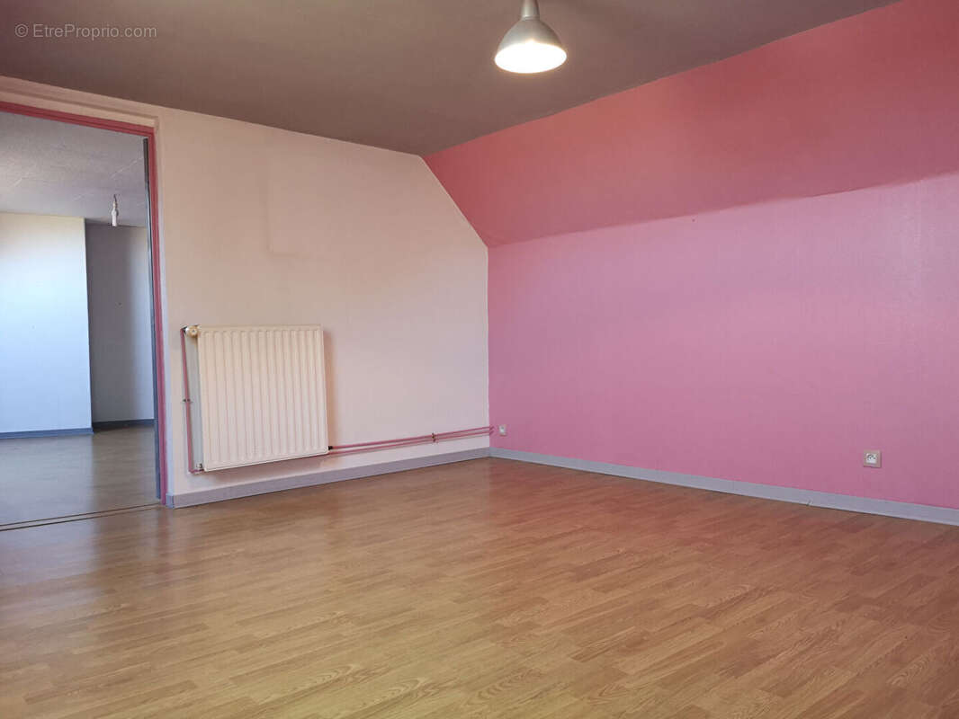 Maison à COURVILLE-SUR-EURE