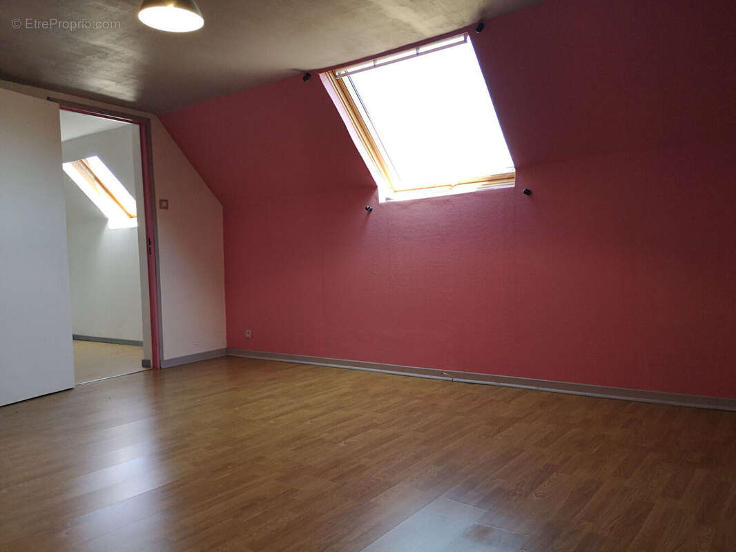 Maison à COURVILLE-SUR-EURE