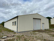 Commerce à LANDELLES